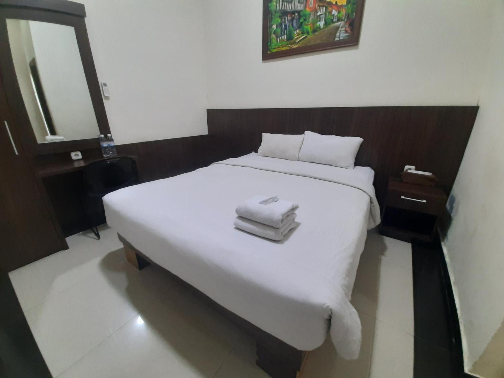Urbanview Alfiya Hotel Lampung Bandar Lampung Esterno foto