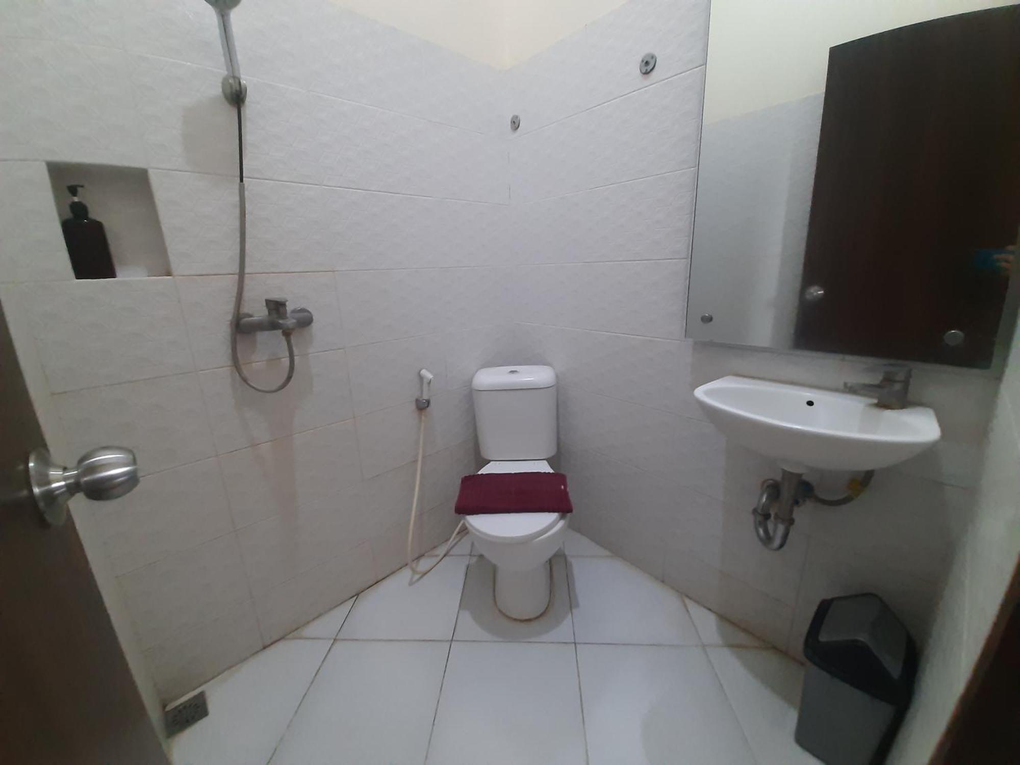 Urbanview Alfiya Hotel Lampung Bandar Lampung Esterno foto
