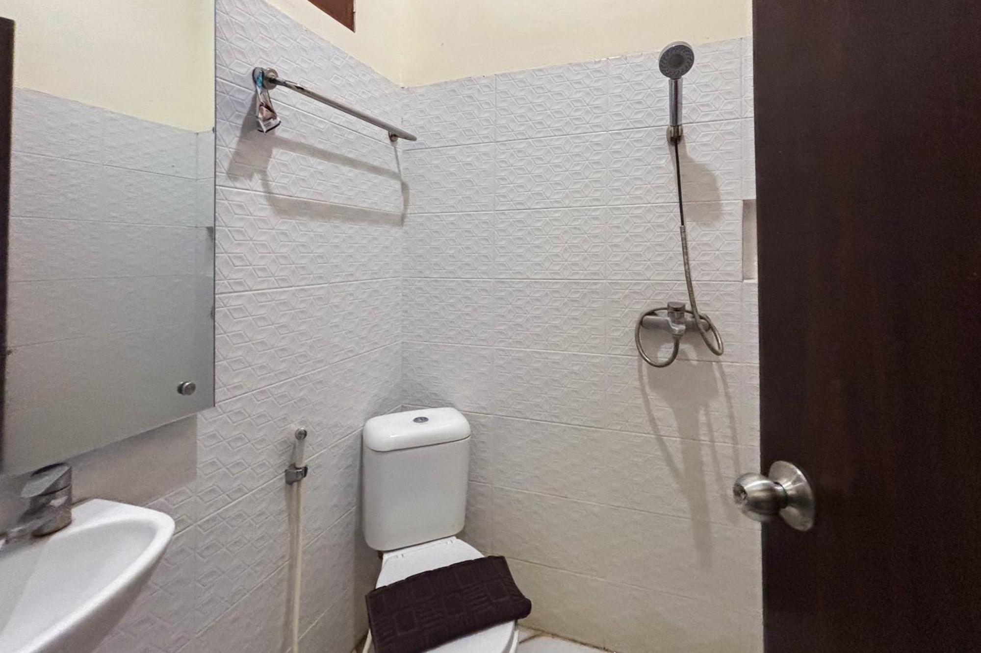 Urbanview Alfiya Hotel Lampung Bandar Lampung Esterno foto