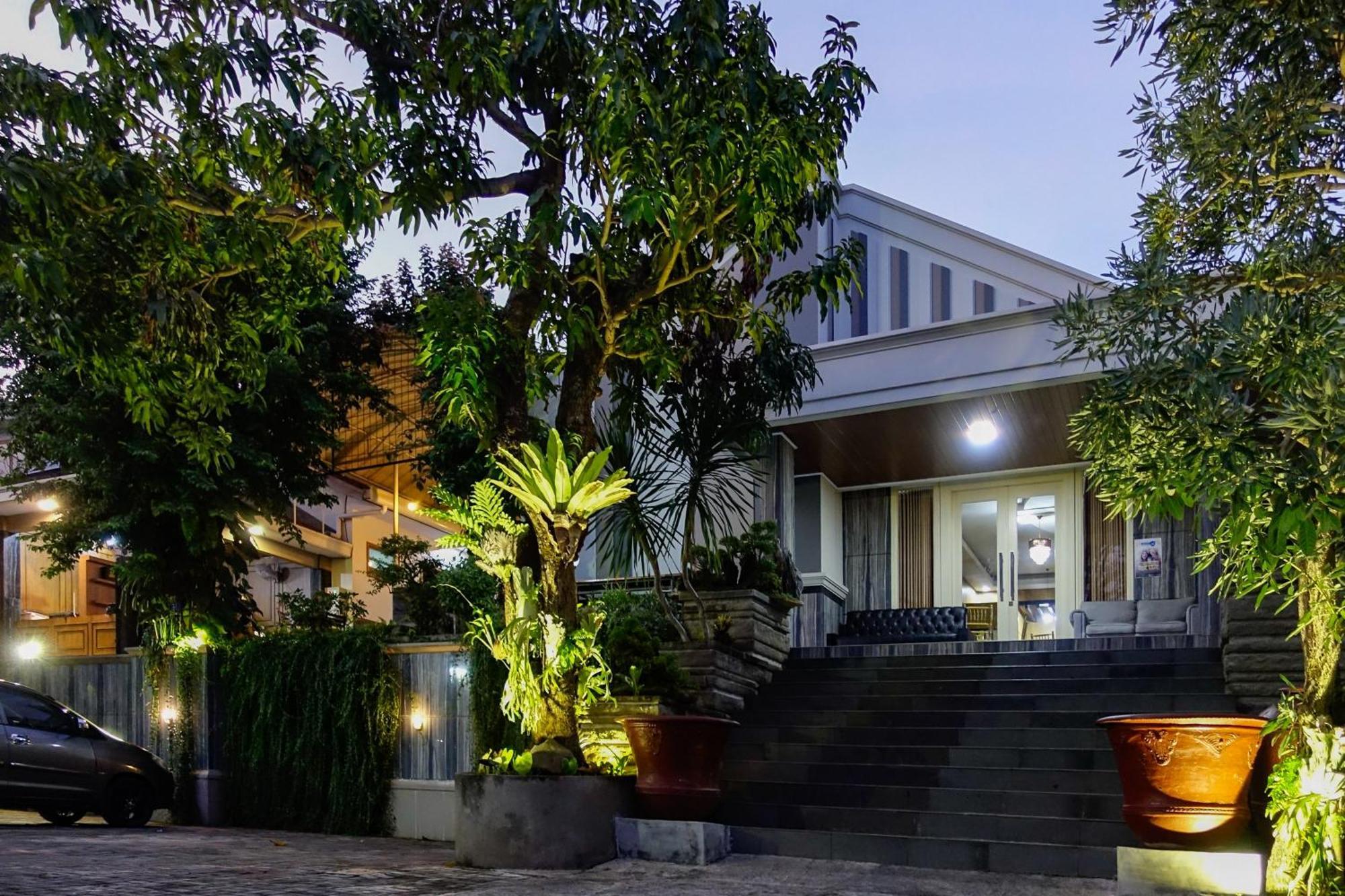 Urbanview Alfiya Hotel Lampung Bandar Lampung Esterno foto